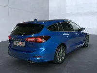 Gebraucht Ford Focus ST-Line 155 PS (114 kW) 2023 Dynamicblau (metallic) Kombi