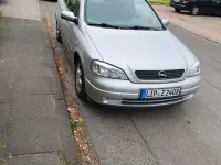 Gebraucht Opel Astra Sport 75 PS (55 kW) 1999 Silber Limousine