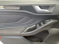Gebraucht Ford Focus ST-Line X 155 PS (114 kW) 2023 Frozen white Limousine