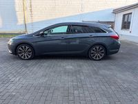 Gebraucht Hyundai i40 Premium 141 PS (103 kW) 2017 Grau Kleinwagen