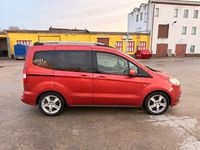 Gebraucht Ford Tourneo Courier 100 PS (73 kW) 2014 Rot Van / Kleinbus