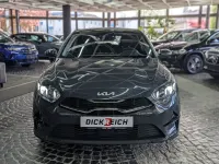 Używany Kia Ceed Style 140 KM (102 kW) 2025 Szary Hatchback