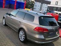 Usata VW Passat 140 CV (102 kW) 2012 Oro Station wagon