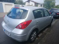 Gebraucht Nissan Tiida Acenta 110 PS (80 kW) 2010 Silber Limousine