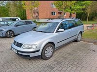 Second-hand VW Passat Basis 90 CP (66 kW) 2000 Argintiu Break