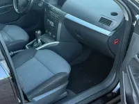 Gebraucht Opel Astra 125 PS (91 kW) 2004 Schwarz Limousine