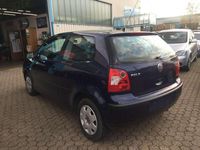 Gebraucht VW Polo Basis 54 PS (39 kW) 2002 Blau metallic Kleinwagen