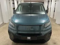 Neu Fiat Doblò 131 PS (96 kW) 2026 Blau Van / Kleinbus