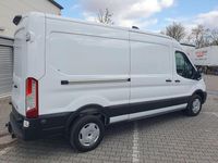 Gebraucht Ford Transit Trend 131 PS (96 kW) 2025 Weiß Van / Kleinbus