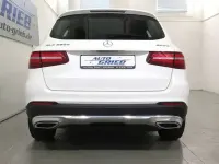Gebraucht Mercedes GLC250 204 PS (150 kW) 2017 Polarweiss  unilack SUV