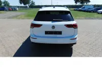 Gebraucht VW Golf VIII Life 110 PS (80 kW) 2023 Purewhite c9a (weiß)weiß Kombi