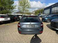 Gebraucht Skoda Octavia 180 PS (132 kW) 2018 Quarzgrau metallic Kombi