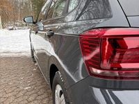 Gebraucht VW Polo Trendline 65 PS (47 kW) 2018 Grau Kleinwagen