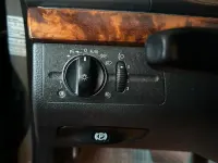 Brugt Mercedes E270 2002 Guld Sedan