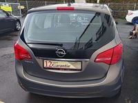 Używany Opel Meriva Active 120 KM (88 kW) 2013 Brązowy Minivan