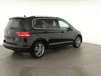 Neu VW Touran Comfortline 150 PS (110 kW) 2026 Grenadillschwarz metallic Van / Kleinbus