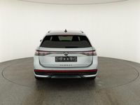 Gebraucht VW Passat R-line 193 PS (141 kW) 2026 Oyster silver metallic Kombi