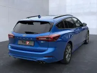 Gebraucht Ford Focus ST-Line 155 PS (114 kW) 2023 Blau Kombi