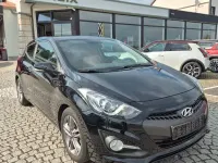 Gebraucht Hyundai i30 99 PS (72 kW) 2014 Phantom black / mic Coupé