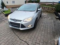 Gebraucht Ford Focus Trend 125 PS (91 kW) 2011 Silber Limousine