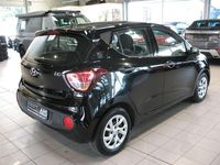 Gebraucht Hyundai i10 Classic 67 PS (49 kW) 2017 Schwarz Kleinwagen