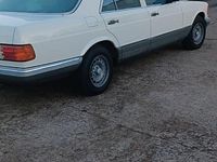 Gebraucht Mercedes E280 160 PS (117 kW) 1985 Weiß Limousine