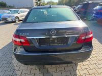 Gebraucht Mercedes E200 Elegance 184 PS (135 kW) 2009 Grau Limousine