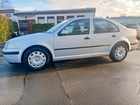 Gebraucht VW Bora 75 PS (55 kW) 2000 Silber Limousine