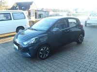 Gebraucht Hyundai i10 Trend 63 PS (46 kW) 2024 Aurora gray Kleinwagen
