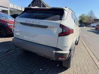 Neu Dacia Duster Extreme 122 PS (89 kW) 2026 Sandsteinbeige SUV