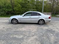 Usata Mercedes E280 190 CV (139 kW) 2005 Argento Berlina