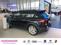 Gebraucht VW Tiguan R-line 200 PS (147 kW) 2024 Schwarz SUV