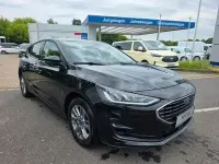 Gebraucht Ford Focus Titanium 125 PS (91 kW) 2022 Schwarz Limousine