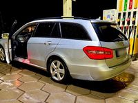 Gebraucht Mercedes E220 170 PS (125 kW) 2010 Silber Kombi