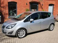Gebraucht Opel Meriva Design Edition 140 PS (102 kW) 2011 Silber Van / Kleinbus