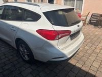 Gebraucht Ford Focus Cool & Connect 120 PS (88 kW) 2021 Weiß Limousine