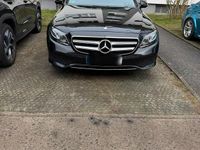 Gebraucht Mercedes E220 194 PS (142 kW) 2018 Schwarz Limousine