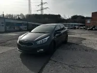 Gebraucht Kia Ceed 126 PS (92 kW) 2014 Grau Kleinwagen