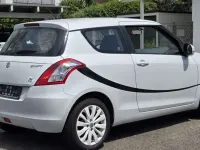Gebraucht Suzuki Swift Basic 94 PS (69 kW) 2011 Weiß Kleinwagen