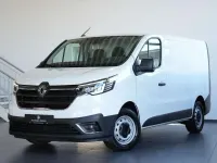 Second-hand Renault Trafic Komfort 110 CP (80 kW) 2023 Alb Monovolum