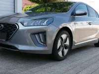 Gebraucht Hyundai Ioniq Premium 141 PS (103 kW) 2020 Grau Kleinwagen