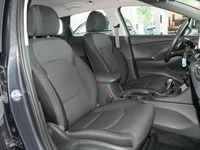 Gebraucht Hyundai i30 Trend 120 PS (88 kW) 2023 Dark knight Kombi