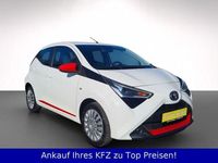 Gebraucht Toyota Aygo 72 PS (52 kW) 2019 Weiß Kleinwagen