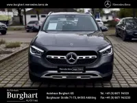 Gebraucht Mercedes GLA200 Progressive 163 PS (119 kW) 2023 Lack mountaingrau SUV