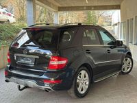 Gebraucht Mercedes ML420 306 PS (225 kW) 2008 Obsidianschwarz  metalliclack SUV