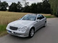 Gebraucht Mercedes E320 Avantgarde 224 PS (164 kW) 2002 Silber Limousine