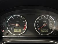 Gebraucht Ford Mondeo 125 PS (91 kW) 2003 Gold Limousine