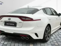 Gebraucht Kia Stinger GT 373 PS (274 kW) 2021 Weiß Kleinwagen