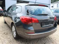 Gebraucht Opel Astra Active 140 PS (102 kW) 2013 Grau Kombi
