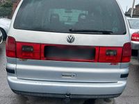 Gebraucht VW Sharan 115 PS (84 kW) 2003 Silber Van / Kleinbus